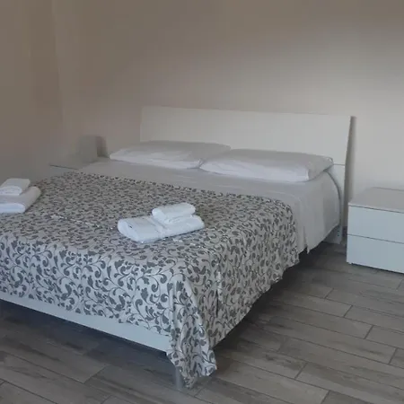 Bed In Sicily - E Bagno Privato Apartment